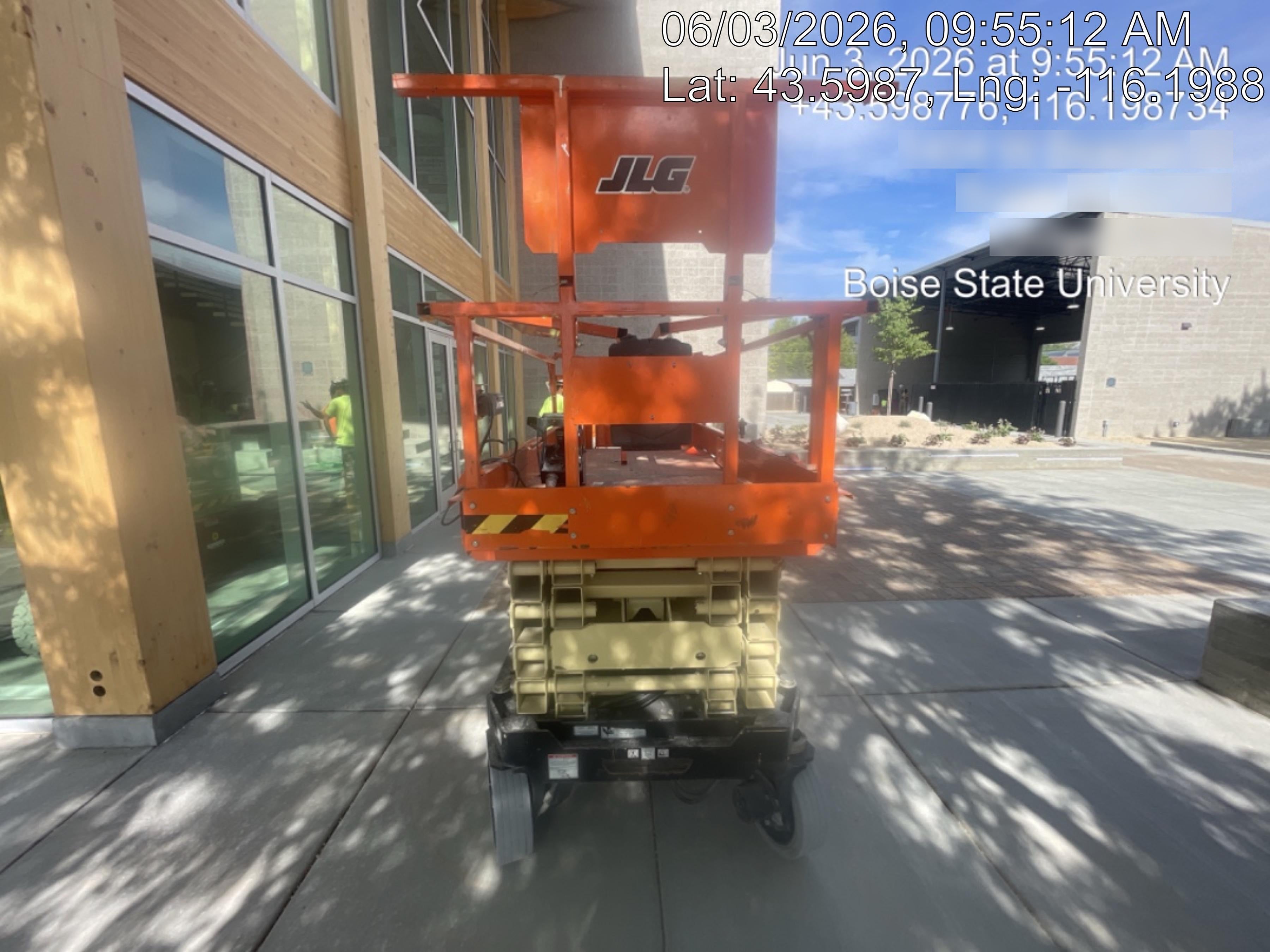 2021 JLG R3246