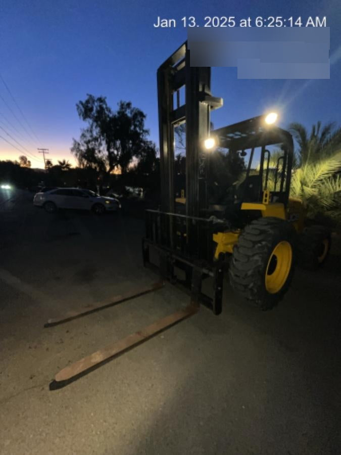 2021 JCB 930-4