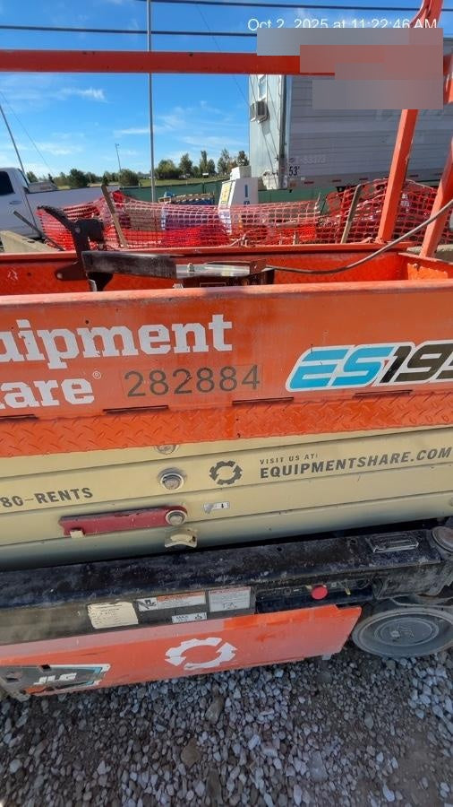 2022 JLG ES1932