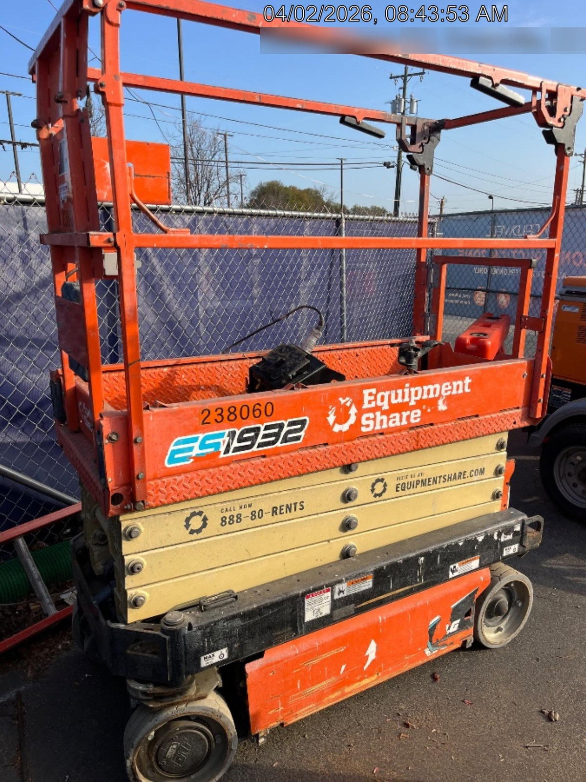 2022 JLG ES1932