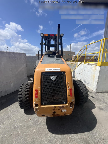 2023 CASE 588H