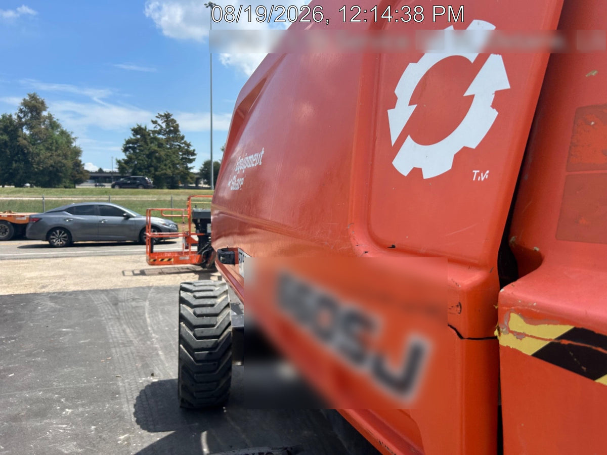 2023 JLG 660SJ
