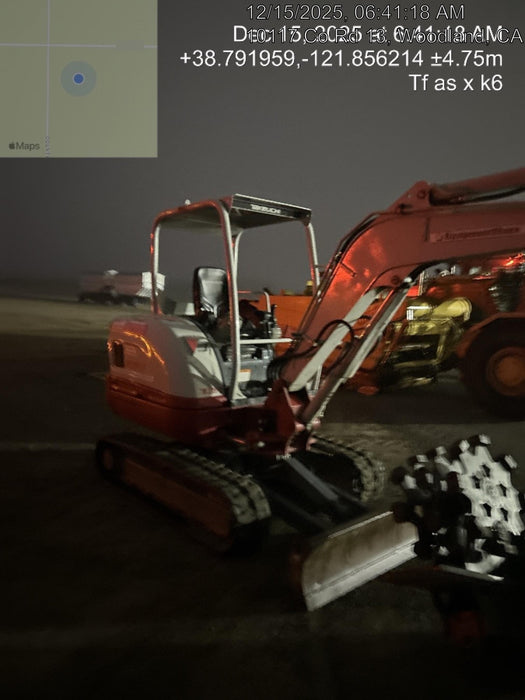 2021 TAKEUCHI TB235-2R