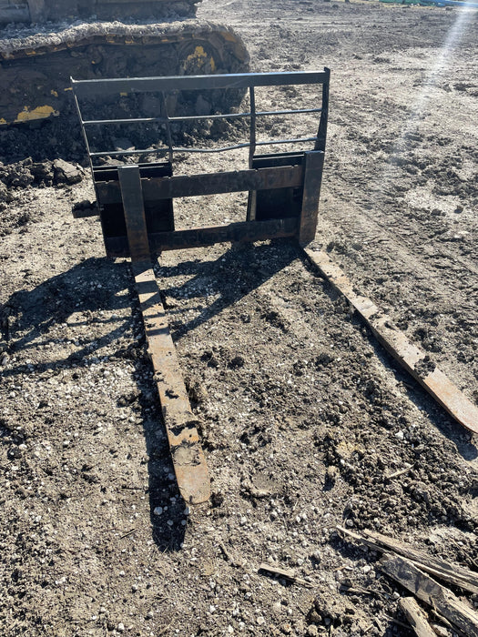 2021 ARROW MATERIAL HANDLING 60" Pallet Forks