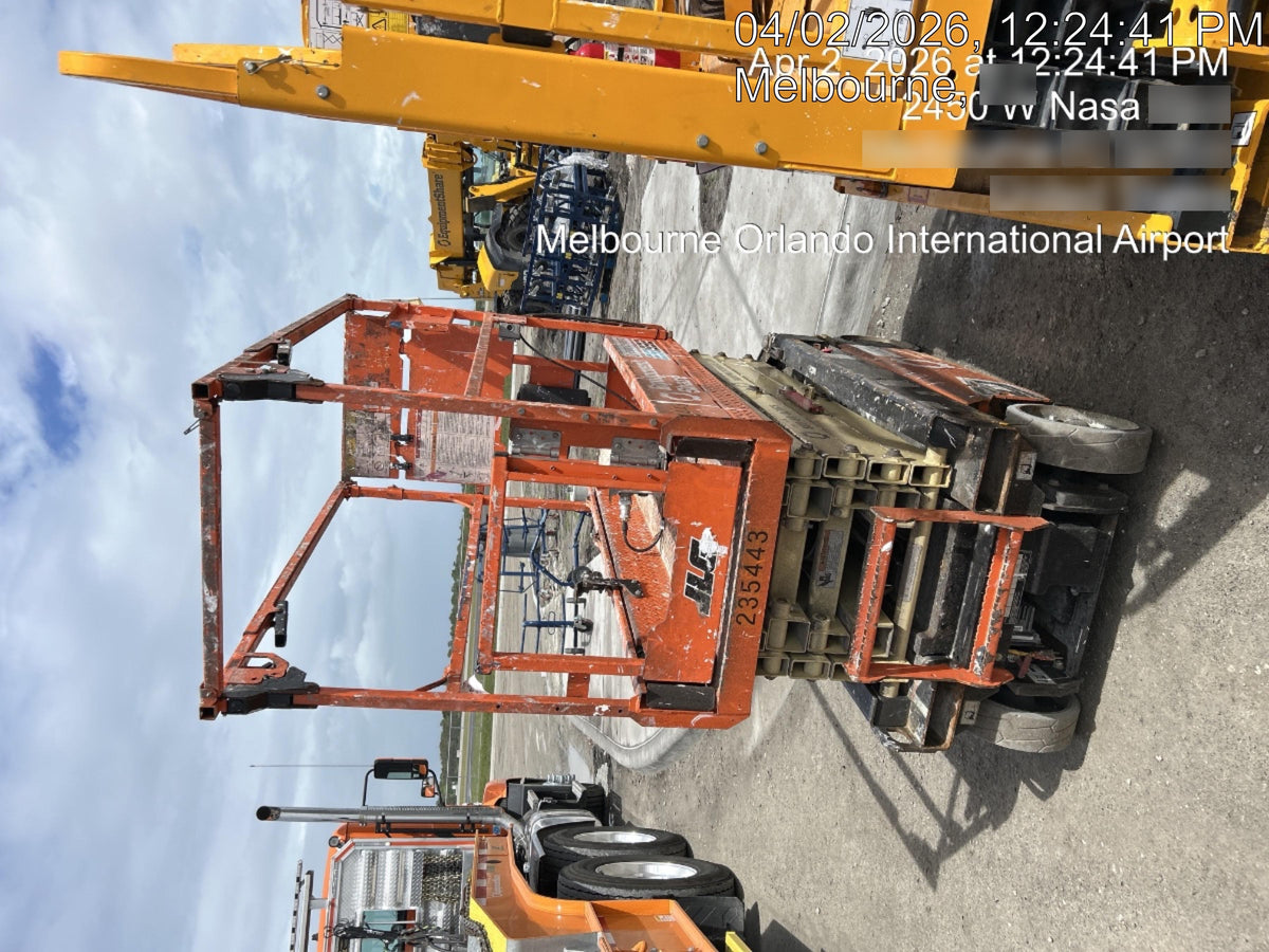 2022 JLG ES1932