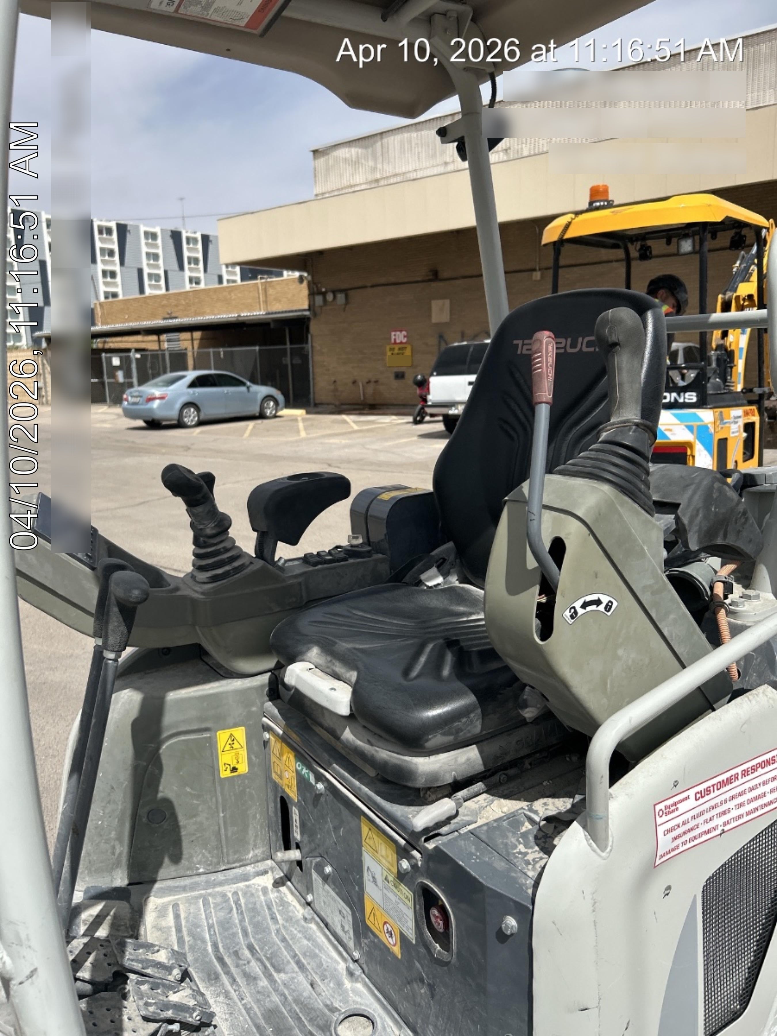 2023 TAKEUCHI TB20e