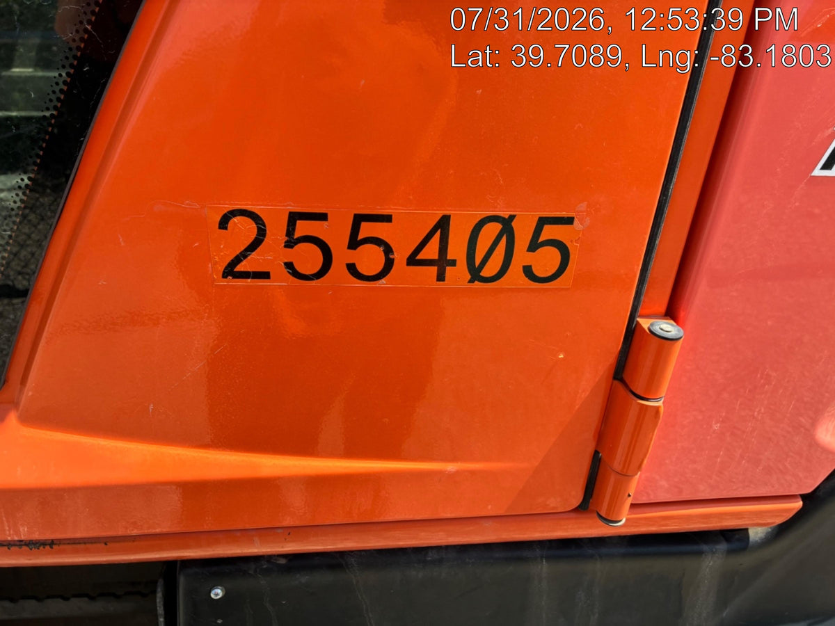 2022 JLG 1732