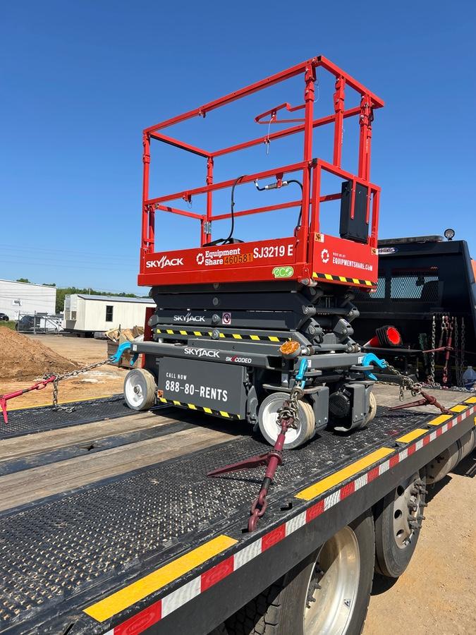 2024 Skyjack SJ3219 Electric Drive, Sld NM Tires, DBcns, RFRails, Power to Platform, T3 + Access Control