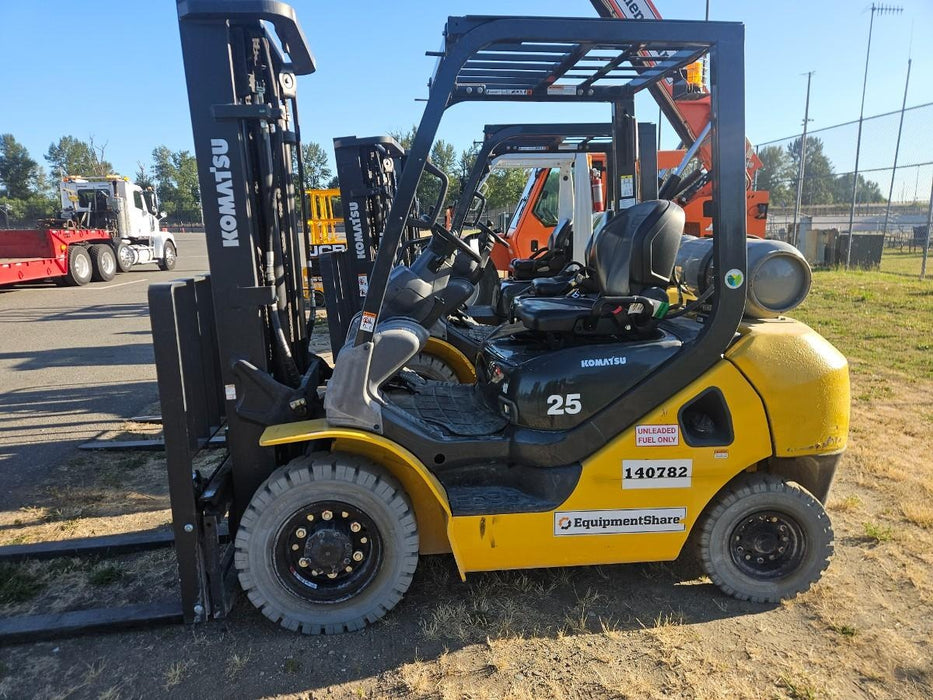 2021 KOMATSU FG25T-16