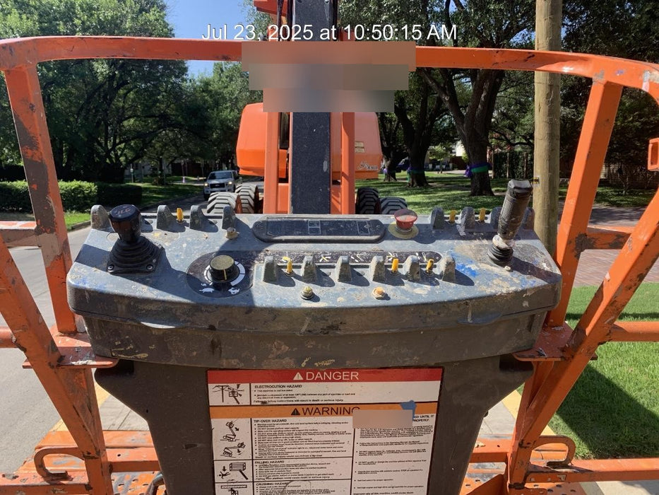 2019 JLG 660SJ 4WD w/Deutz Diesel Engine, FF Tires, Beacon, Welder-Ready Package