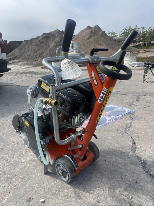 2022 HUSQVARNA FS309