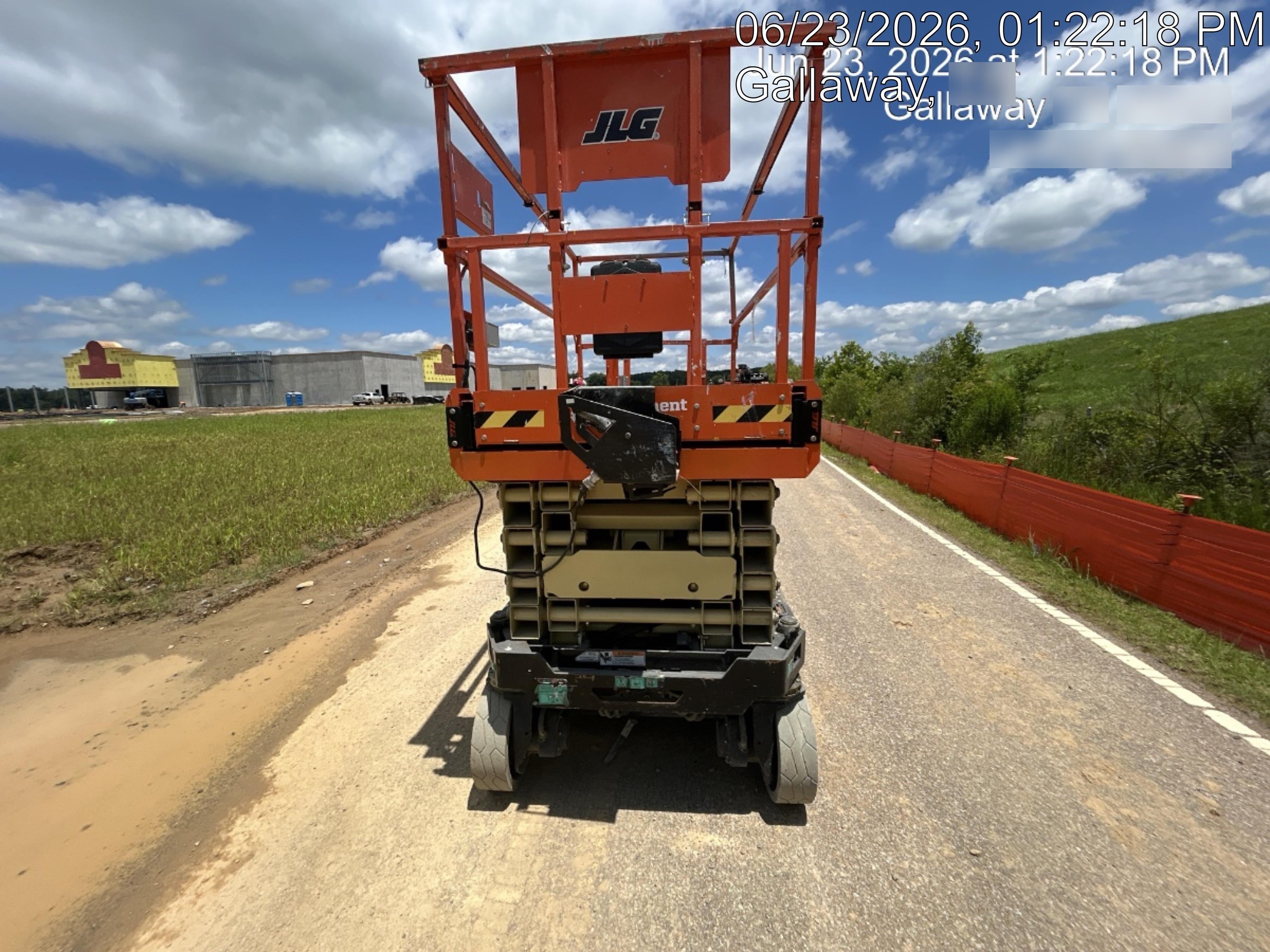 2022 JLG ES3246