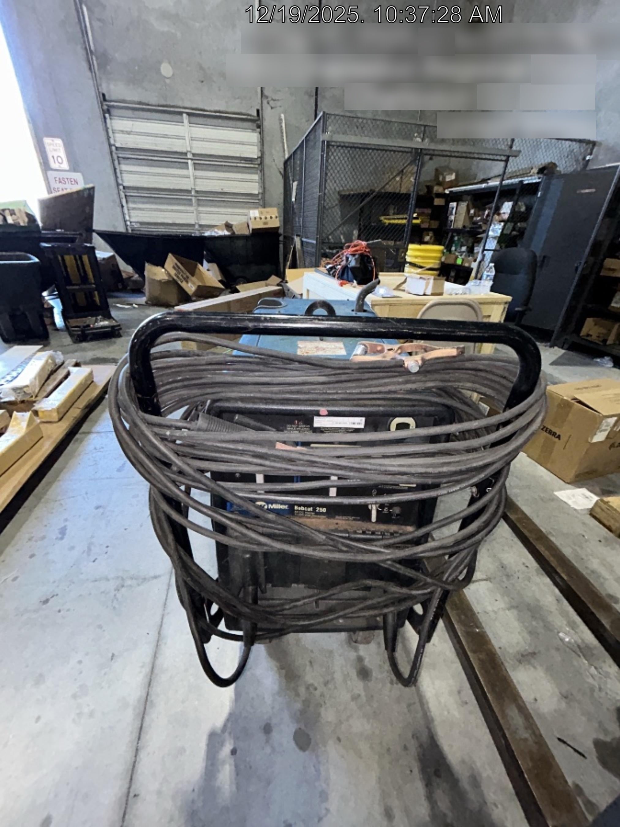 2019 Miller Electric BOBCAT 250 951600 PKG-250 amp Propane Welder, Standard w/Running Gear, Bracket, Hose"250 amp Propane Welder, Standard w/Running Gear, Bracket, Hose