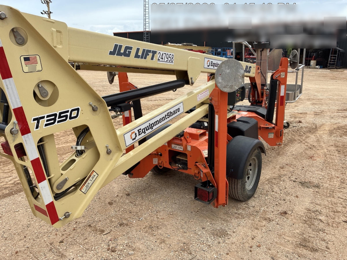 2022 JLG T350