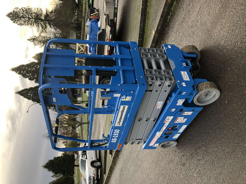 2020 Genie GS-1930 Fixed rails with chain entry gate - Pre A92.20, 800W Inverter