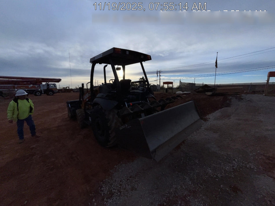 2023 CASE 570N EP