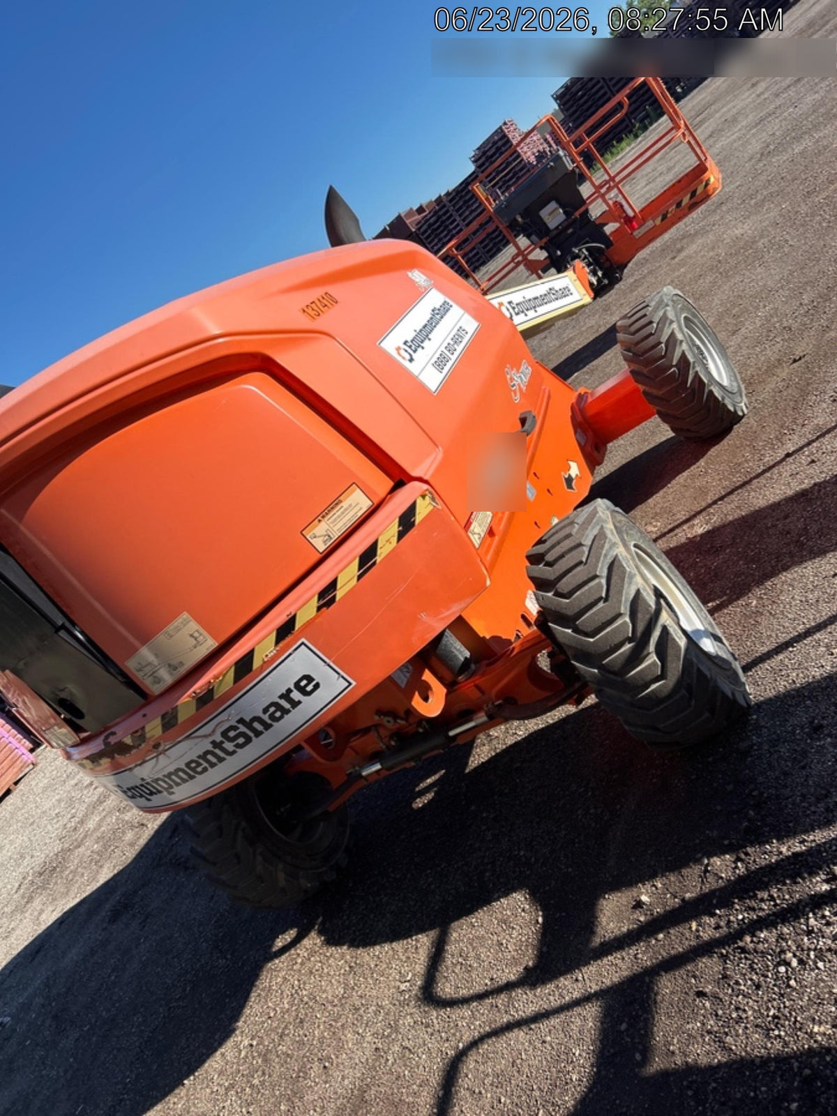 2021 JLG 400S