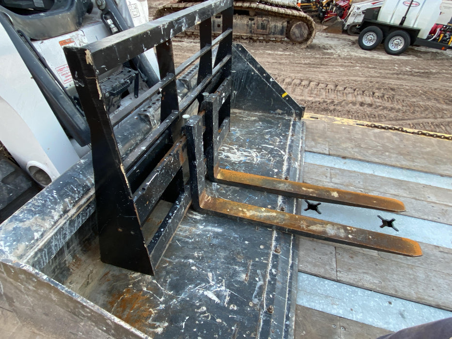 2022 ARROW MATERIAL HANDLING FS5100CB - 72"