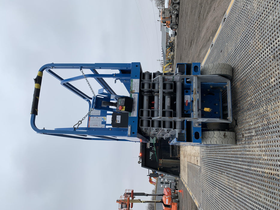 2019 Genie GS-1930 Fixed Rails with Chain Entry