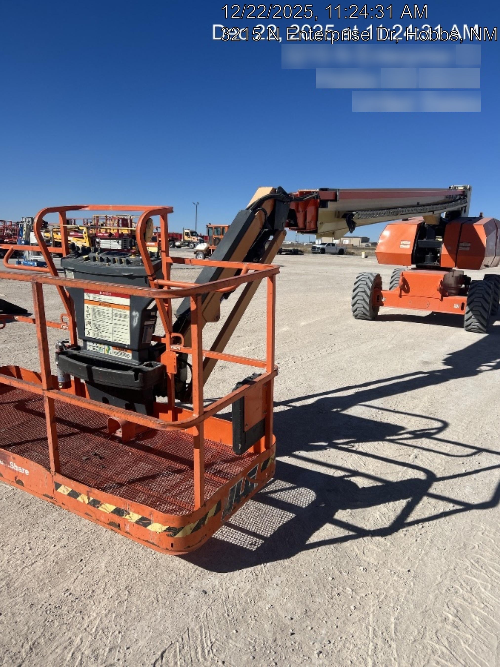 2023 JLG 860SJ
