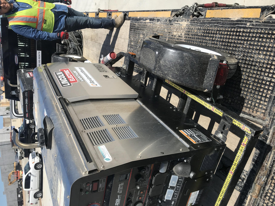 2019 Lincoln Electric Vantage 322 Ready-Pak 3, Two Wheel Trailer, Fender and Light Kit, Cable Rack