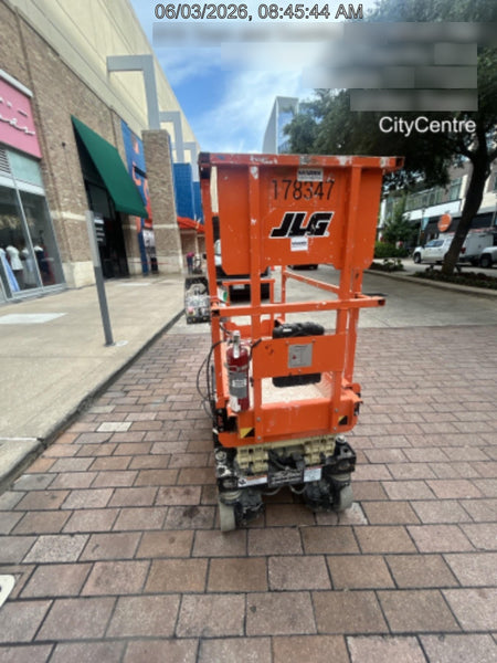 2021 JLG ES1330L