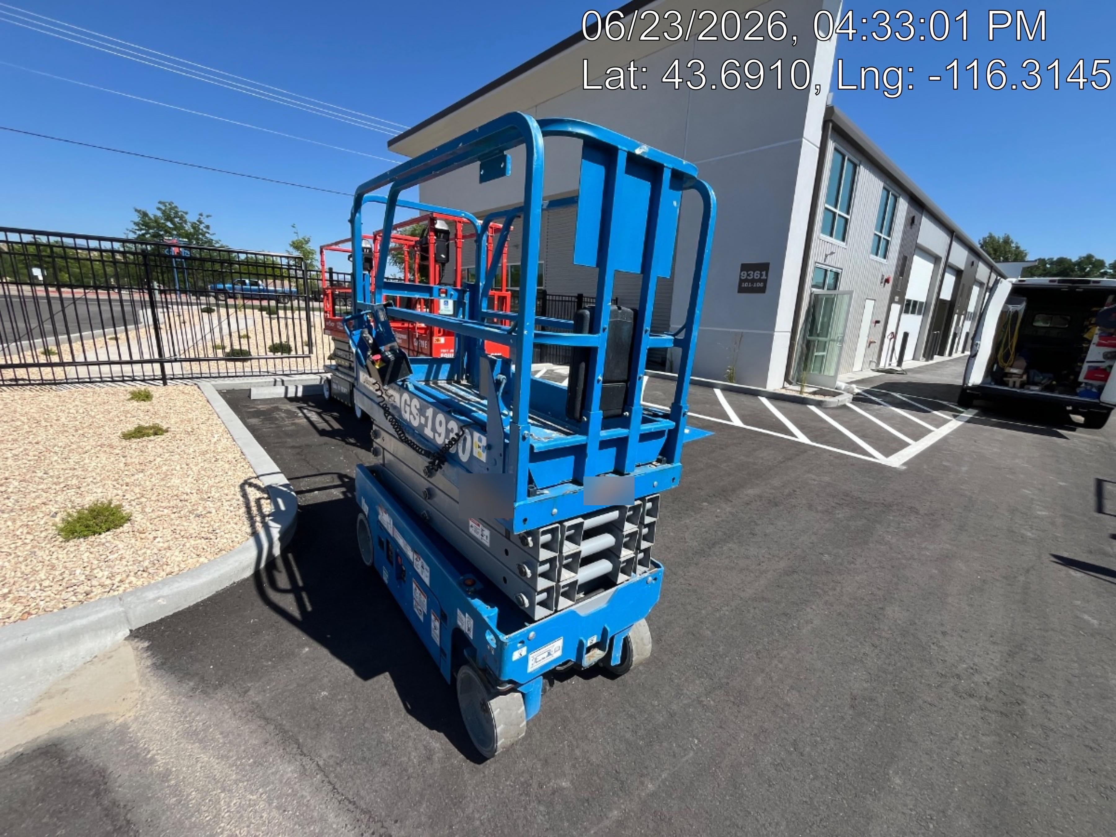 2019 Genie GS-1930 Half Height Swing Gate, 800W Inverter