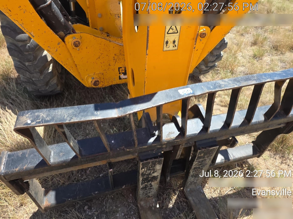 2019 JCB 512-56 Cab/Heat/Air, 109 HP, Solid Tires, STD Worklight, Beacon, Aux Hydraulics, Lifting Eye, Back up Alarm w/66" Carriage/60" Forks
