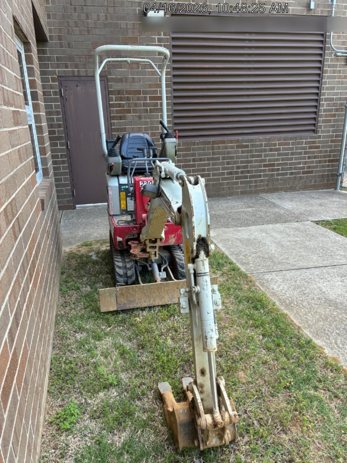 2022 TAKEUCHI TB210R