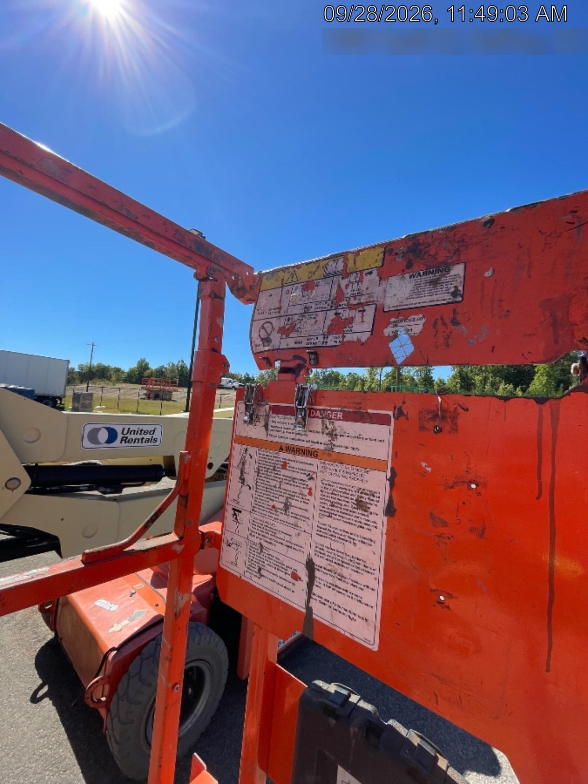 2022 JLG ES1932