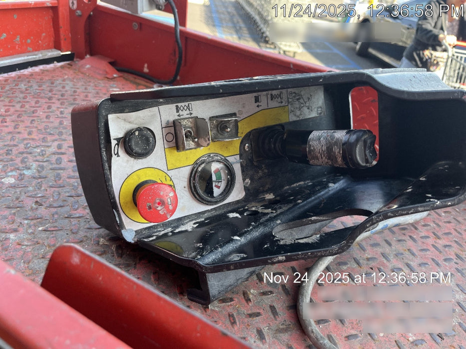 2020 Skyjack SJIII-3219 Solid NM Tires, Half height spring hinged entry gate, Dual Beacons, 800W Inverter