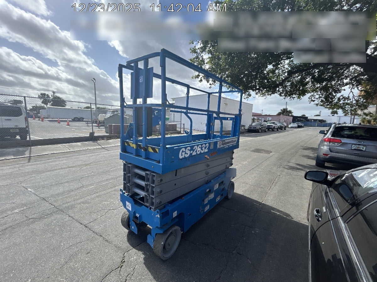2023 GENIE GS-2632