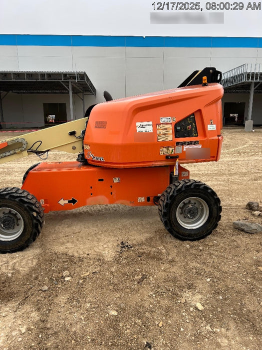 2019 JLG 400S