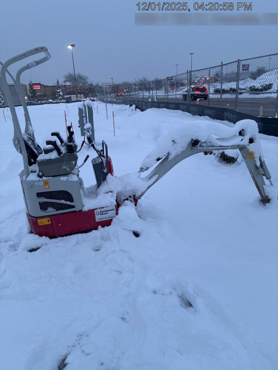 2022 TAKEUCHI TB210R
