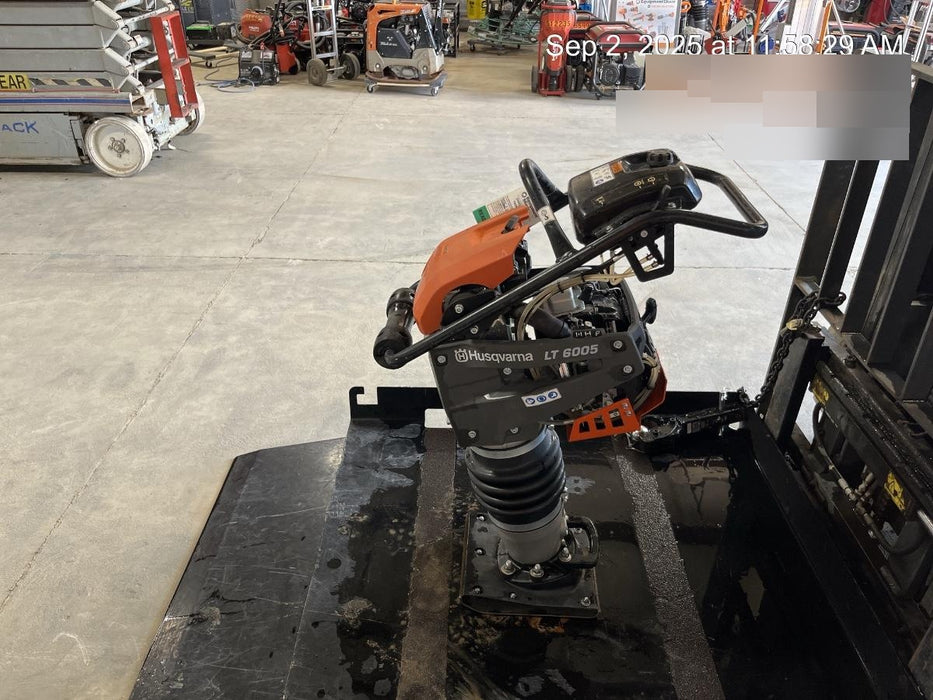 2025 HUSQVARNA LT6005