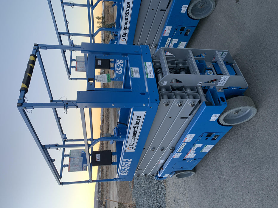 2020 Genie GS-2632 Solid NM Tires, Folding Rails with Half-Height Swing Gate, Beacon, 800W Invertor