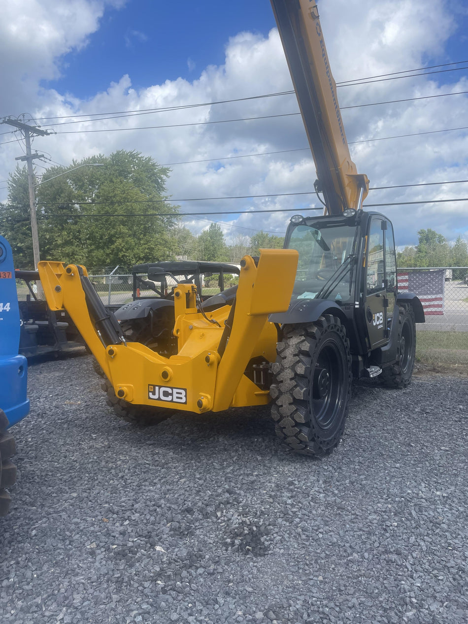 2025 JCB 512-56