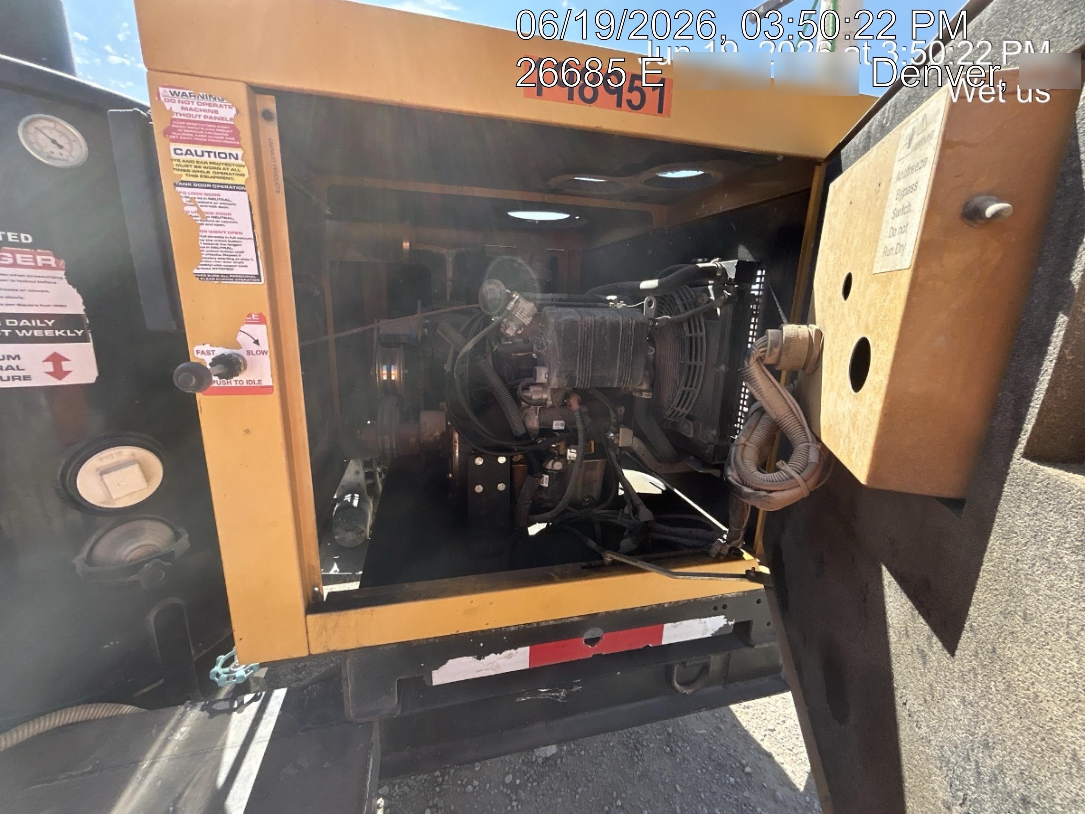 2022 VAC-TRON LP573XDT