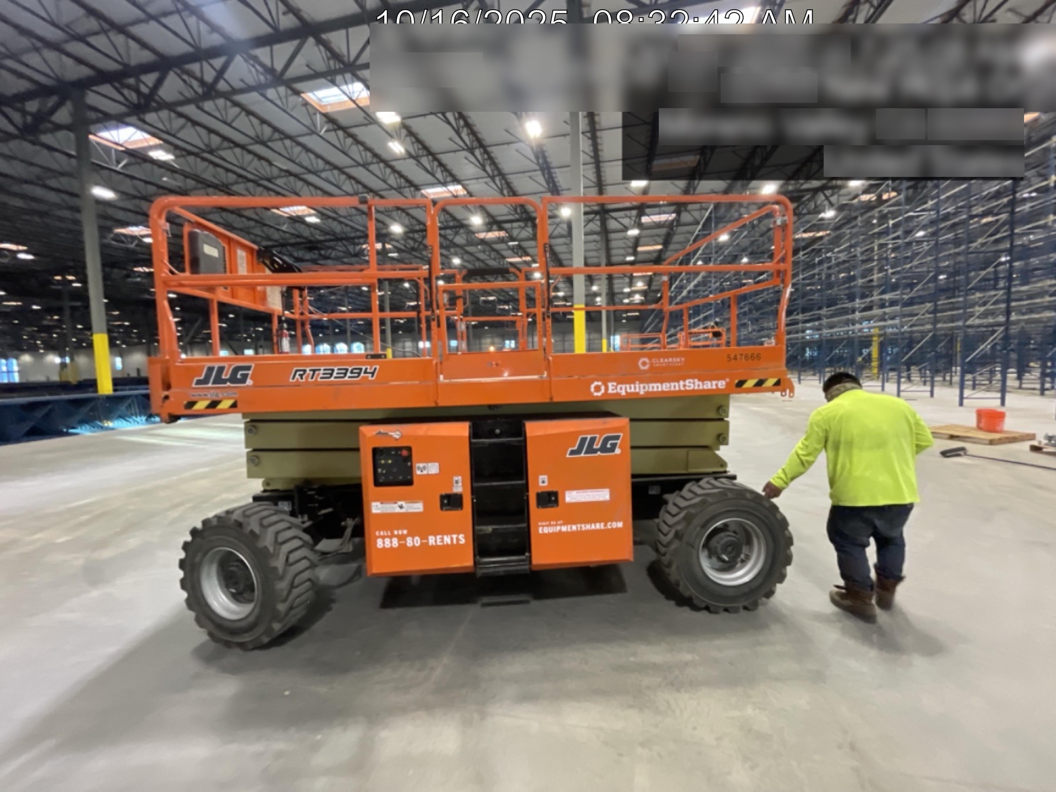 2025 JLG RT3394