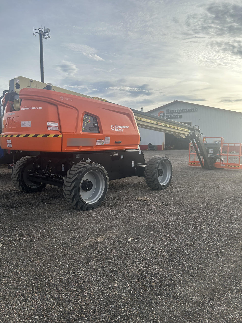 2025 JLG 660SJ