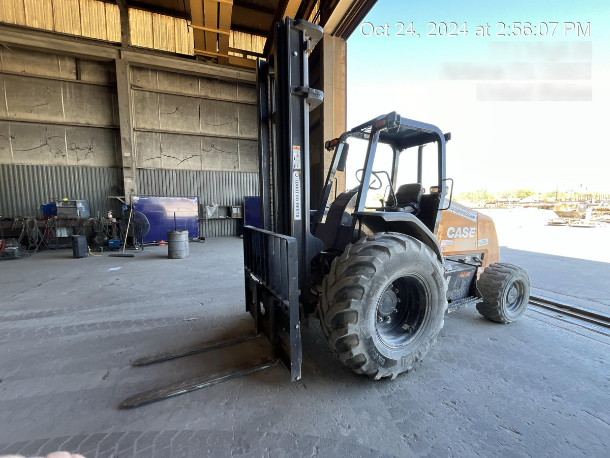 2023 CASE 588H
