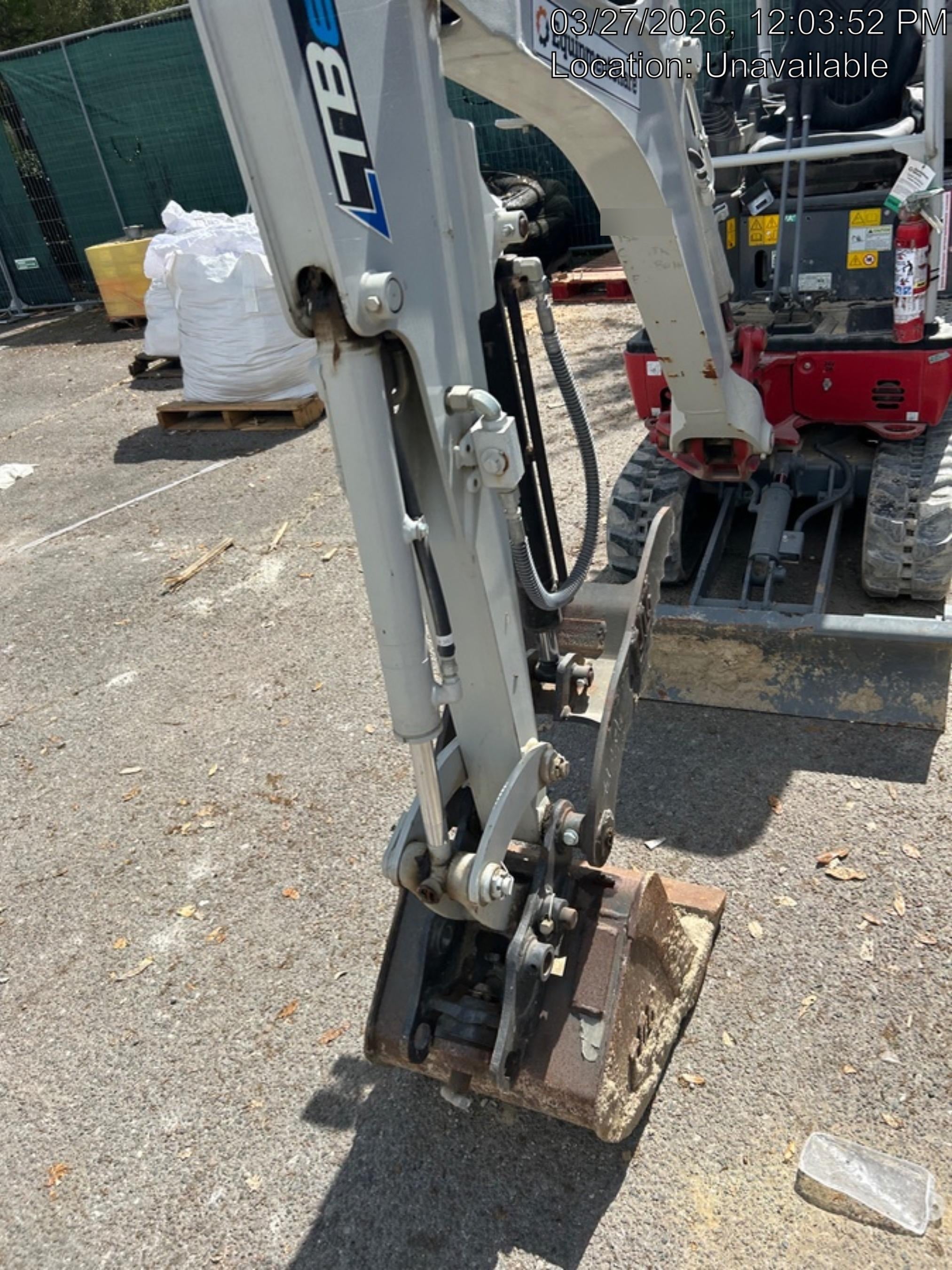 2022 TAKEUCHI TB20e