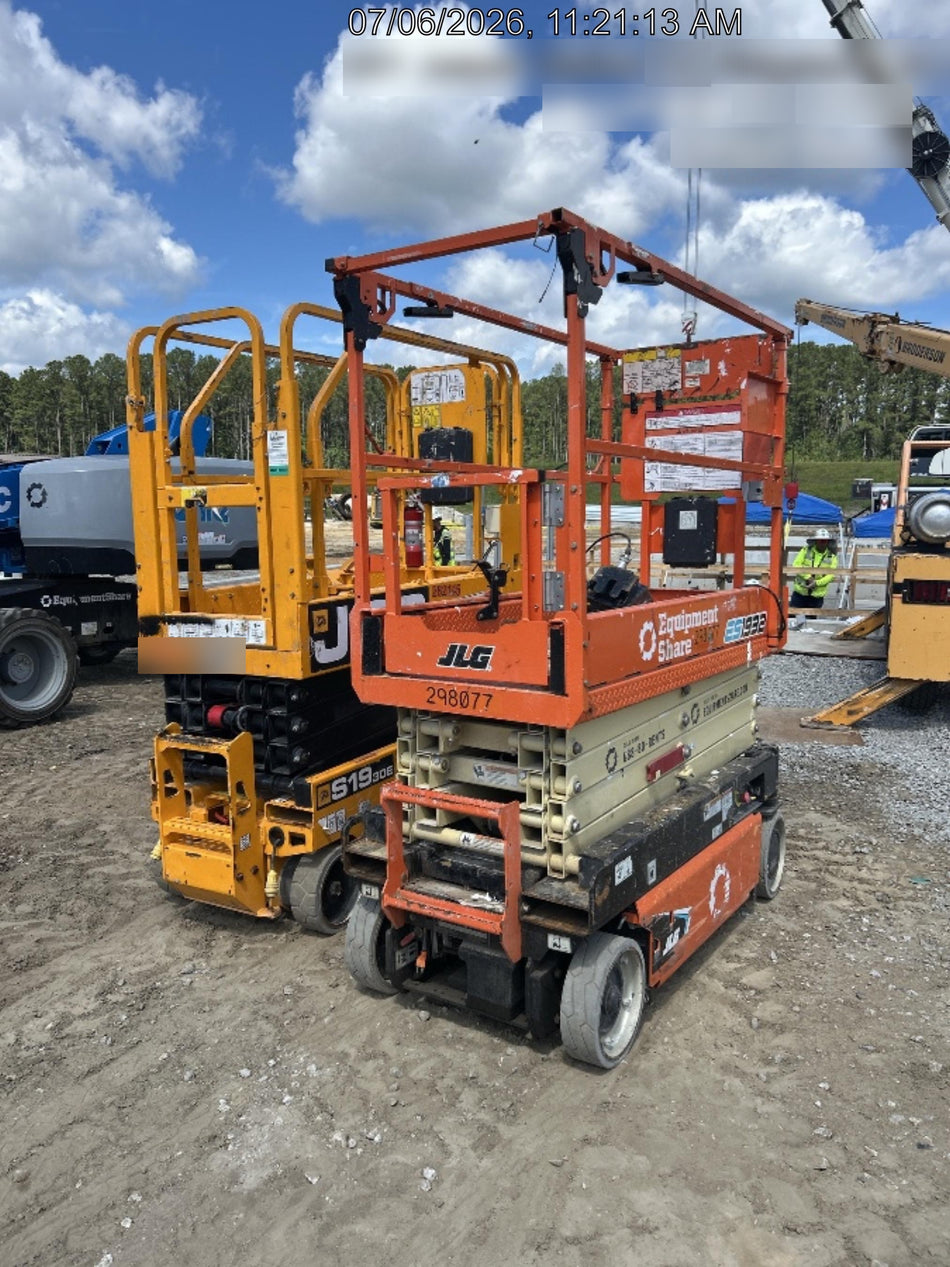 2023 JLG ES1932