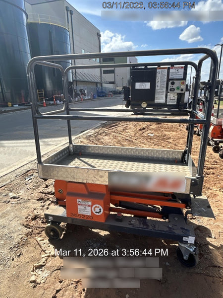 2023 JLG 1030P