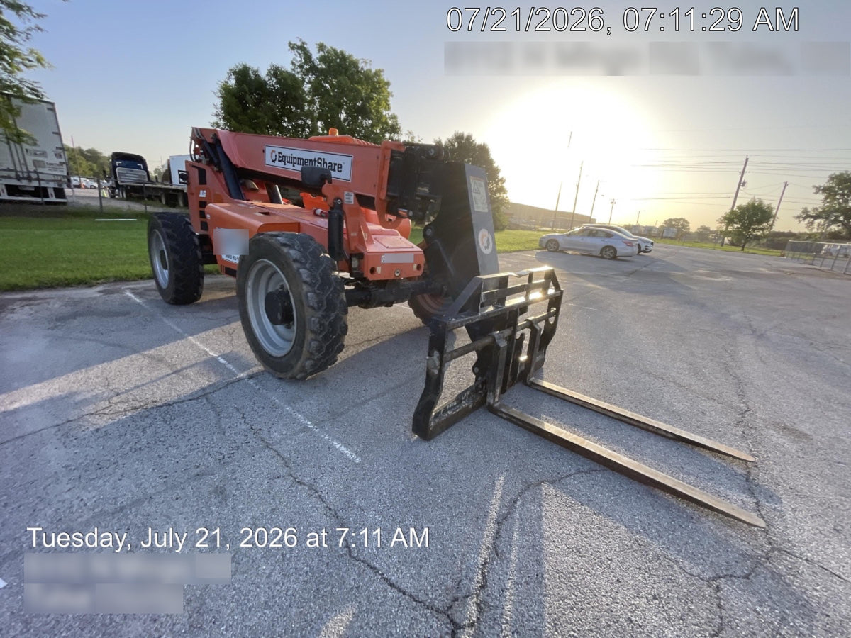 2020 SKYTRAK 8042