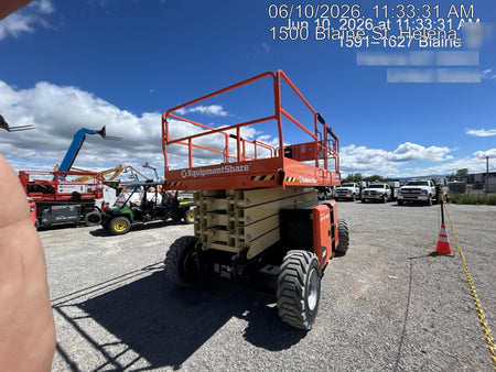 2025 JLG RT4394