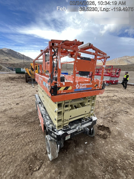 2022 JLG ES3246