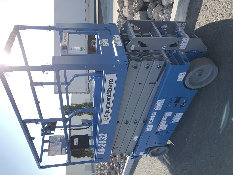 2020 Genie GS-2632 Solid NM Tires, Folding Rails with Half-Height Swing Gate, Beacon, 800W Invertor