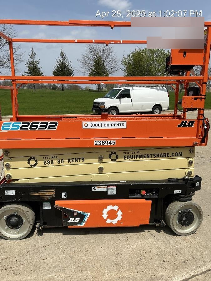 2022 JLG ES2632