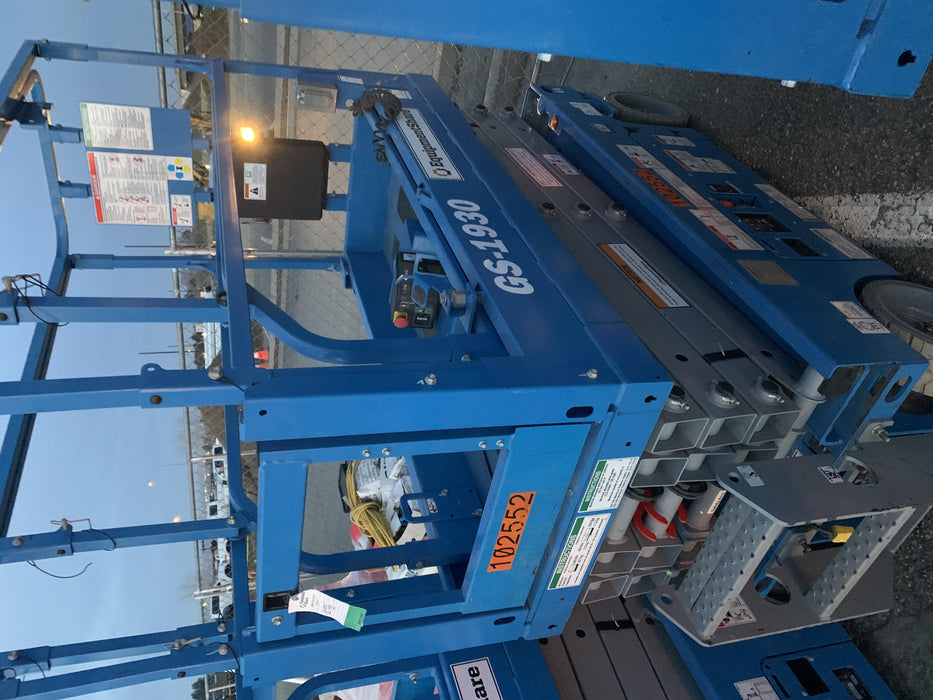 2020 Genie GS-1930 Solid Non Marking Tires, Beacon, Folding rails with half height swing gate, 800W Inverter